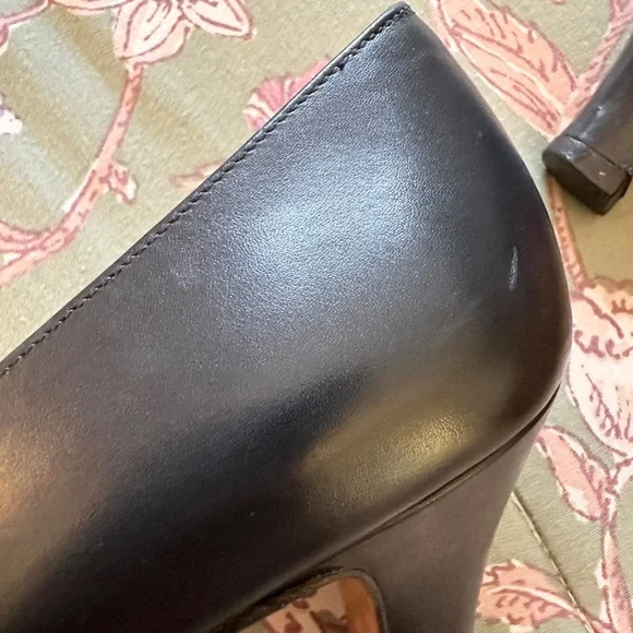 Vintage Ferragamo Cone Heels Navy Pumps 7.5 AA Narrow Pump 2.5” Italy Leather - Picture 15 of 16